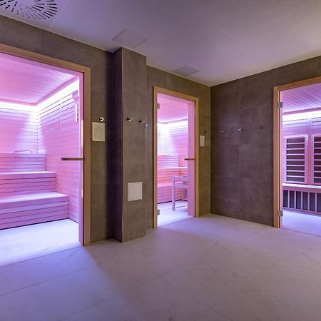 Hotel In Excelsis Novalja Εξωτερικό φωτογραφία