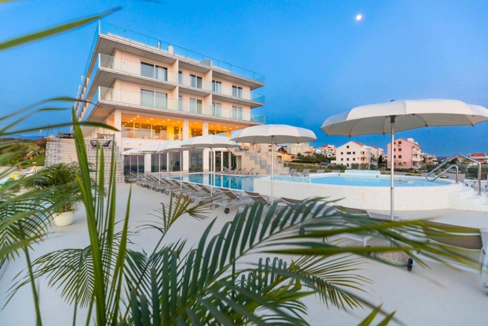 Hotel In Excelsis Novalja Εξωτερικό φωτογραφία